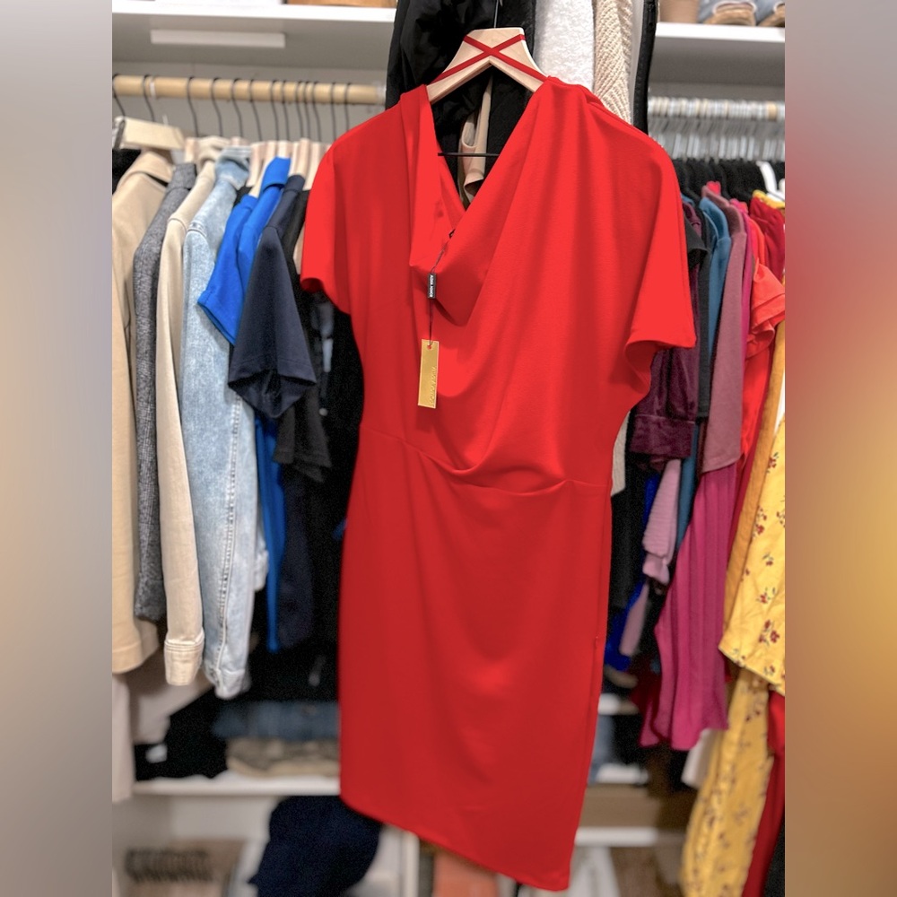 Alex Admor, size Large, Classic red dress